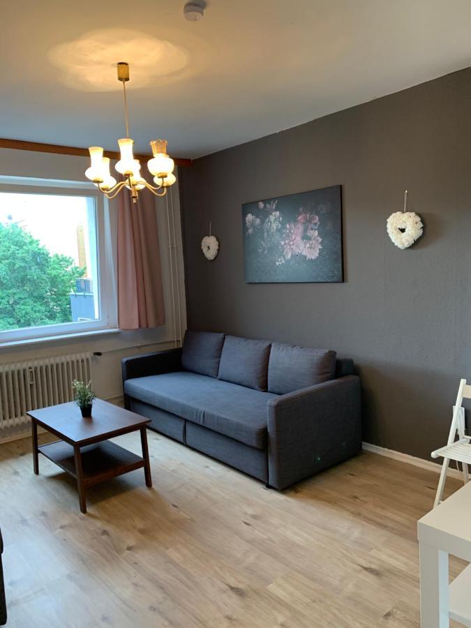 Berlin Lebt-Wohnung Fur Bis Zu 12 Personen Exteriör bild