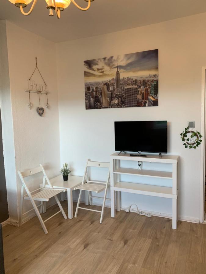 Berlin Lebt-Wohnung Fur Bis Zu 12 Personen Exteriör bild