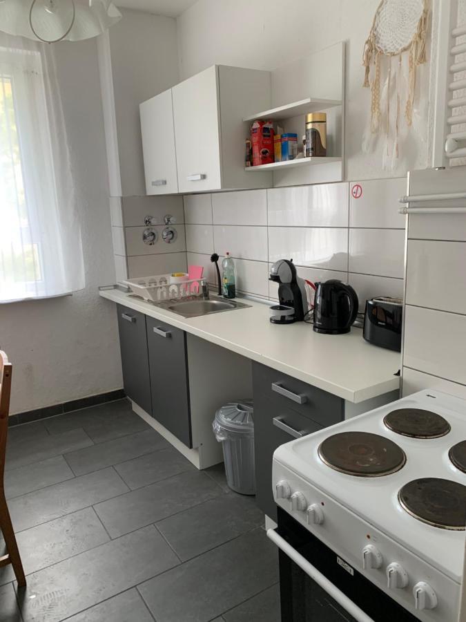 Berlin Lebt-Wohnung Fur Bis Zu 12 Personen Exteriör bild