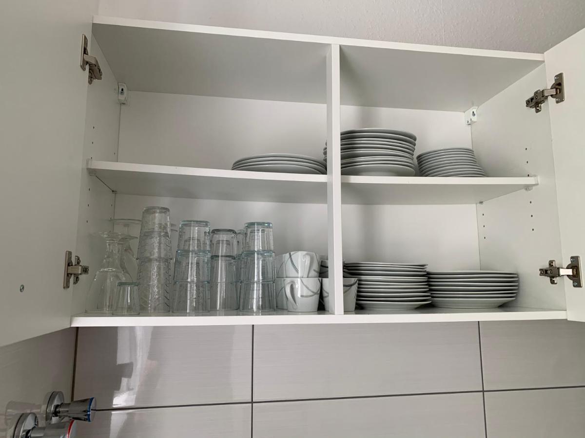 Berlin Lebt-Wohnung Fur Bis Zu 12 Personen Exteriör bild