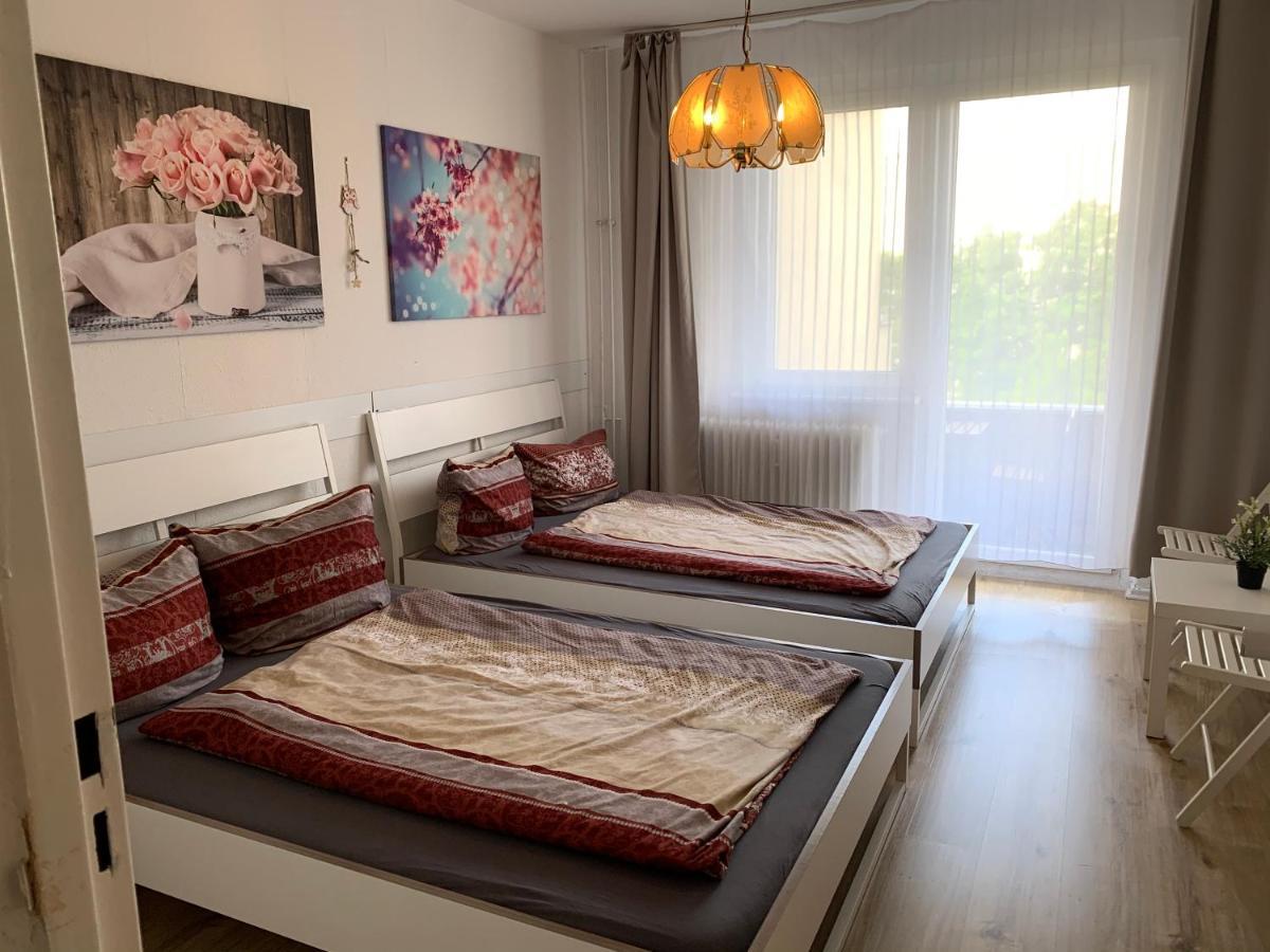 Berlin Lebt-Wohnung Fur Bis Zu 12 Personen Exteriör bild
